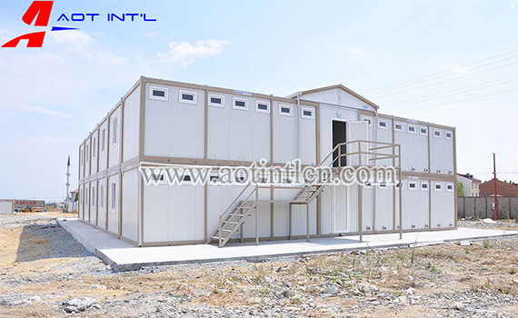 AOT Qatar Construction Site Container House 02.jpg