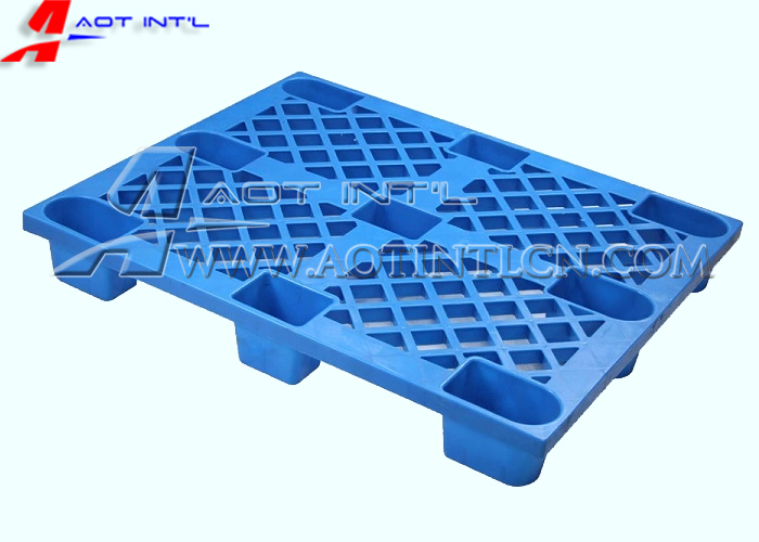 AOT Nine feel plastic pallet.jpg